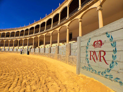 Hoteles rurales, alquiler casa rurales en ronda y serrania. Plaza de toros de ronda